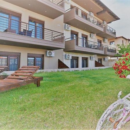 Sinodinos Deluxe Apartments Afytos Eksteriør billede