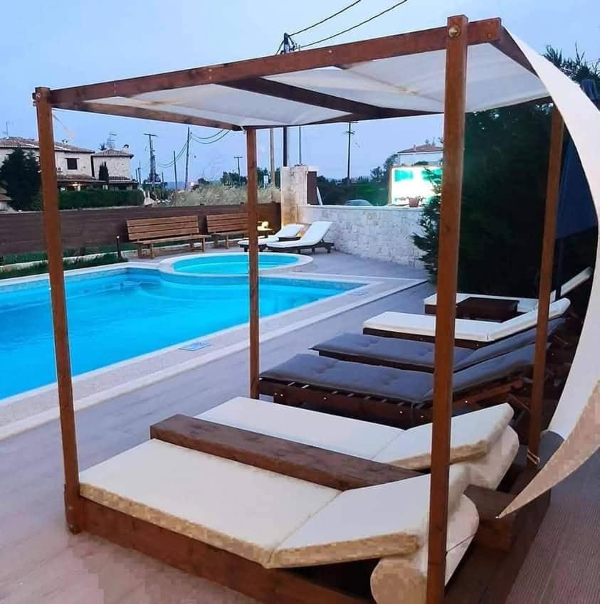 Sinodinos Deluxe Apartments Afytos Eksteriør billede