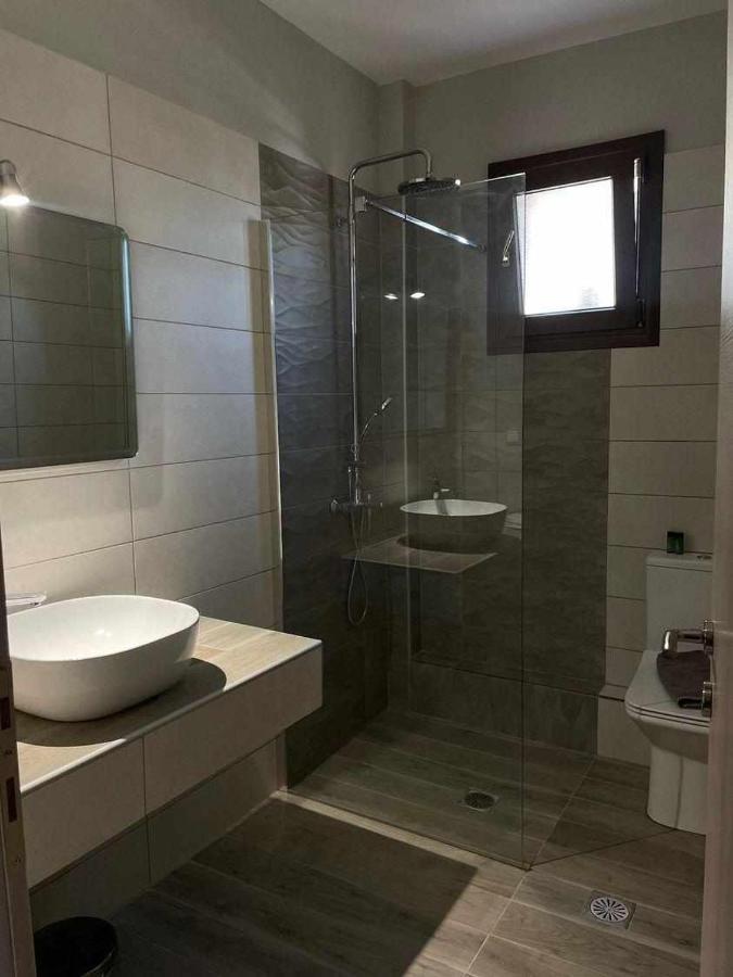 Sinodinos Deluxe Apartments Afytos Eksteriør billede